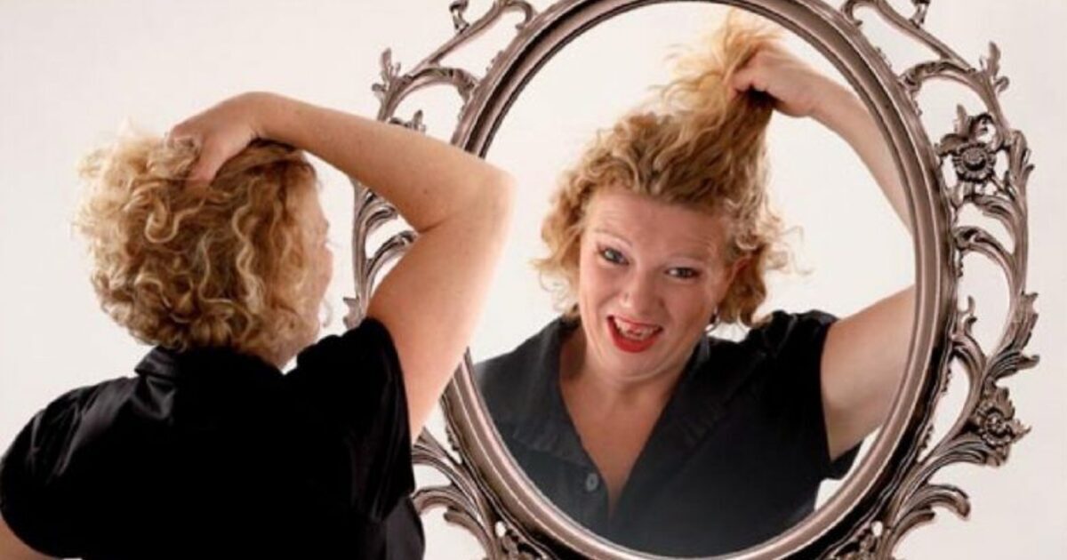 A Humorous Look at Womanhood in Foix