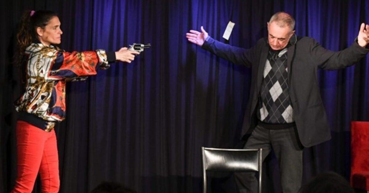 A Night of Laughter: A Theatrical Comedy in Foix