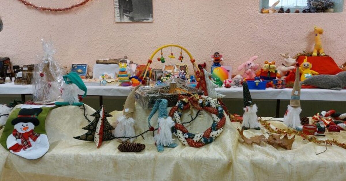 Festive Cheer at Argein Christmas Market