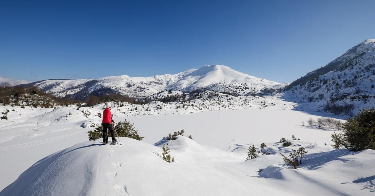 Winter Adventures: Discover Snowshoeing in the Ariège Pyrenees